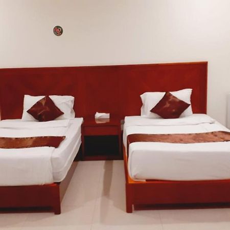 Iwan Alandalusia Al Ajaweed Aparthotel Jeddah Luaran gambar