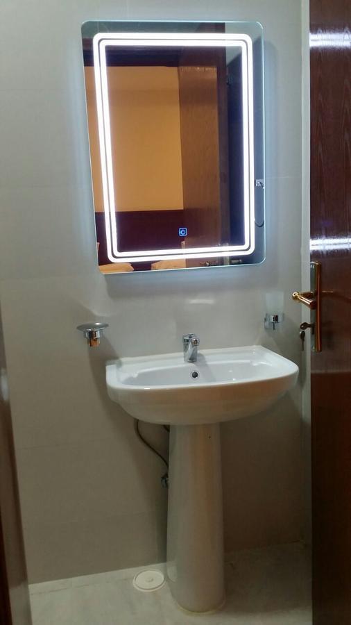 Iwan Alandalusia Al Ajaweed Aparthotel Jeddah Luaran gambar